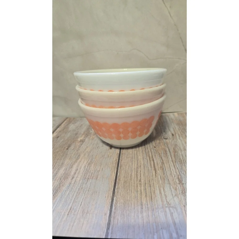 Pyrex Orange Polka Dot Bowls Set Of Three #401 Vintage Milk Glass 1.5 Quart